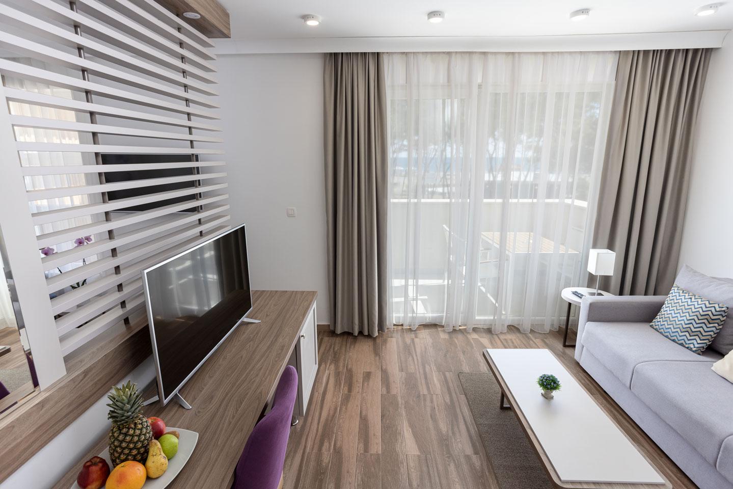 Tiara Holidays - Azul Beach Resort by Karisma - premium honeymoon suite